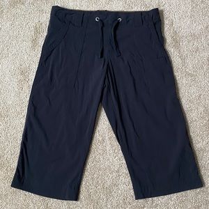 Lucy Women’s Black Athletic Cropped Pant